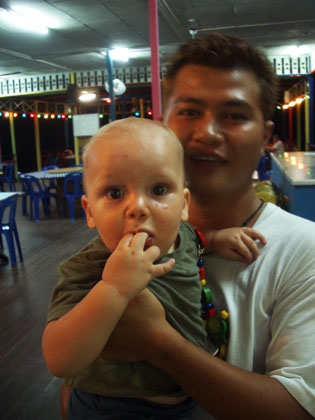 Möhre zweifelt noch kurz, ob er nicht besser bei Neil bleiben soll...