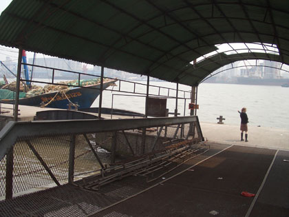 Die Jiangpu Lu endet im Fischmarkt direkt am Pu Fluss (Fischgestank vorstellen!)