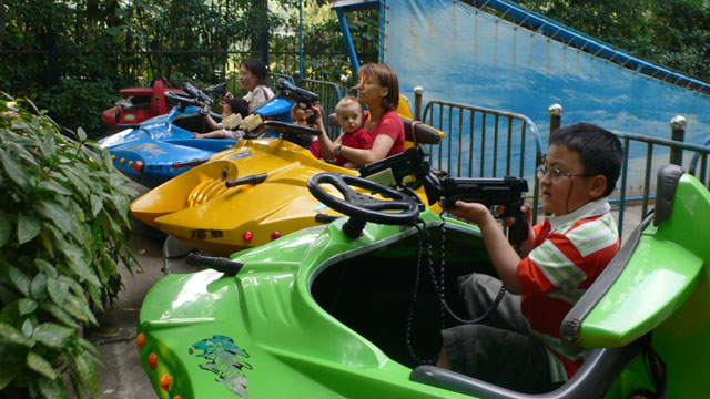 Tiere abschießen auf dem Rummelplatz