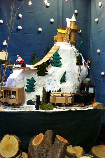 Christmas Wichtel came to Mias Kinderhaus and built this beautiful winter landscape