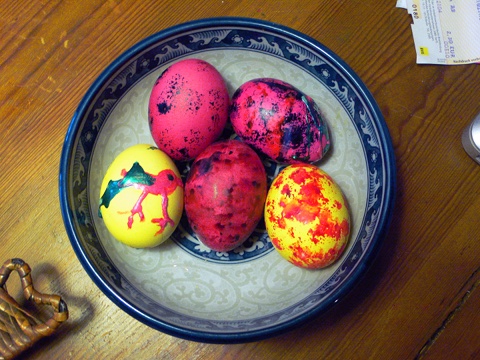 Egg colouring