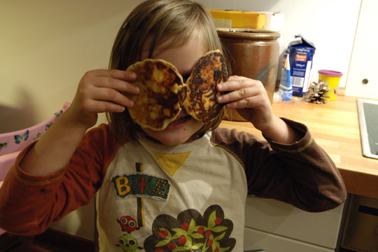Pancake goggles