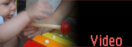 Moritz bekommt ein Xylophon geschenkt. Guten Appetit!